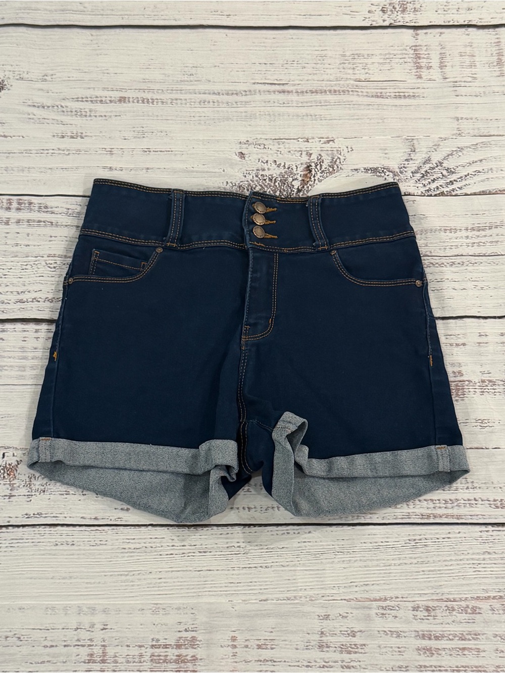 WAX JEAN BUTT, I LOVE YOU! Womens Medium Blue Cuffed Hem Flattering Denim Shorts